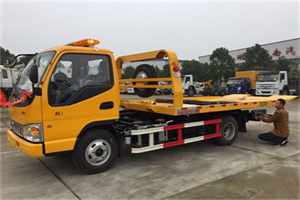 江汉哪里有拖车服务