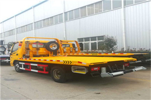 江汉附近拖车救援搭电